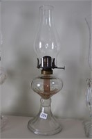 CORRECT OIL LAMP WITH CHIMENY 18"