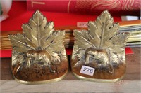 TWO BRASS BEAVER AND MAPLE LEAF BOOK ENDS 5X5