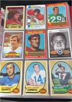 Sports cards - 234 older football - lots of