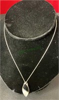 Jewelry - 16 inch necklace with black onyx and