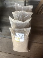 (4) 20 lb bags of straw pellets. Excellent for