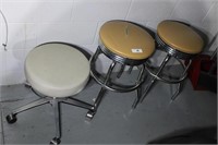 bars stools