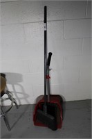 broom and dust pan