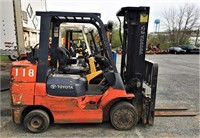 Toyota 7000lb. LP Forklift