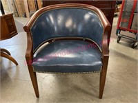 1985 Paoli leather chair (round back)