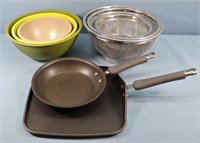 8pc. Pampered Chef Cookware