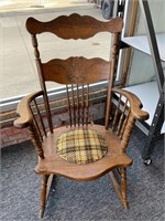 Wood Rocking Chair 24” x 33” x 39”
