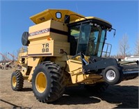 1998 New Holland TR 98 combine, s/n: 563365,