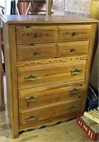 Broyhill 5-Drawer Dresser