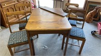 Oak Cottage Table W/leave  and 4Chairs