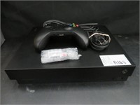 BLACK XBOX ONE X w CONTROLLER - CABLES
