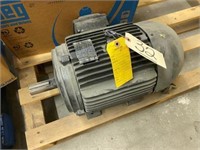 WEG 7.5hp motor 3ph  3500RPM V60HZ NEW