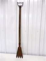 Hay Fork Spear