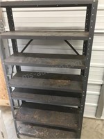 Metal shelves, 4 folding chairs