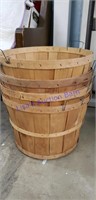 4 bushel baskets