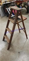 Old 4ft wooden step ladder