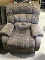 The Beast King large Recliner (Gray) Like new