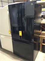 KENMORE ELITE Refrigerator Needs work