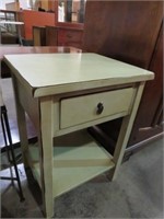 PAINTED SOLID WOOD 1 DRAWER SIDE TABLE