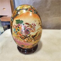 8"H Vintage Satsuma Porcelain Hand Painted Egg