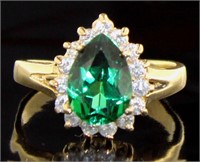 14kt Gold Pear Cut Emerald & White Topaz Ring