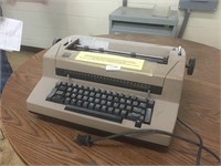 IBM Electric Typewriter - Untested