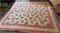 ANTIQUE FAN PATTERN QUILT- 7FT BY 7 FT