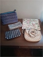 LOT OF SMALL BAGS AND VARIOUS HOUSEHOLD DECOR