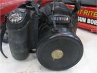 Fuji Film Fine Pix s  Digital Camera