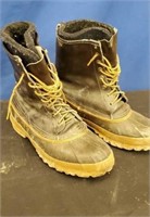 Pair Boundary Men's Boots Size 10