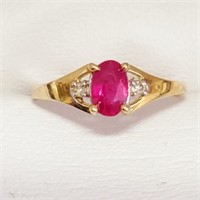 Gorgeous 10K Yellow Gold Ruby & Diamond Ring SJC