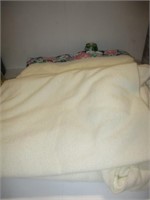 2 couvertures de flanelle