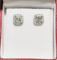 $19000 1.57ct Diamond 14k White Gold Earrings