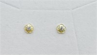 14k Gold 0.10ct Diamond Mother of Pearl Stud