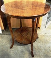 Antique Parlor / Lamp Table