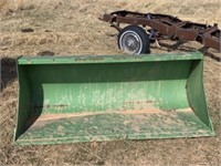 John Deere Bucket 5ft