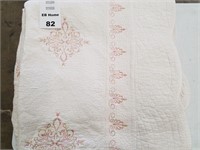 Twin Size White And Pink Quilt Set