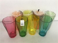 8 PIECES PLASTIC GLASS