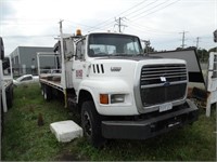 1989 Ford Louisville L800 6 x 4 Crane Truck