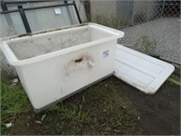 Approx 400 Ltr Tank with Galvanised Trolley & Lid