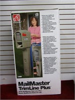 New Mailmaster Plastic step 2 mail box.