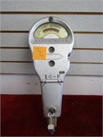 Vintage working Parking meter w/key.