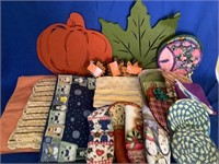 Placemats and Pot Holders Lot