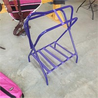 Saddle rack, purple