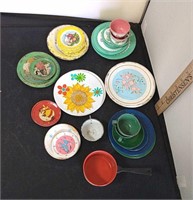 Vintage Tin Litho Child's Dishes