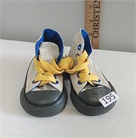 Toddlers Size 2 Converse Sneakers