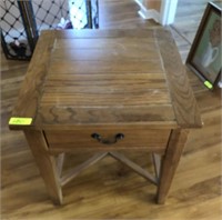 OAK NIGHT STAND