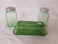 Depression green S&P set & butter dish