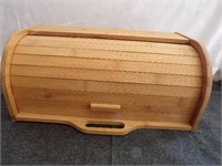 Wooden Bread Keeper