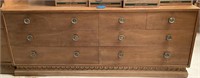 VINTAGE DREXEL WOOD DRESSER WITH MIRROR